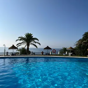 https://apartamento-torre-de-la-roca-torremolinos.es-andalucia.com